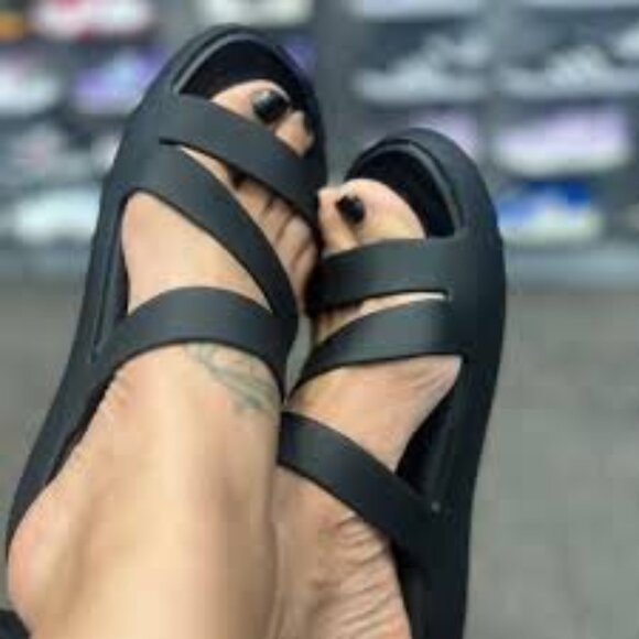 Crocs Getaway Strappy Slide Sandals in Black - Picture 12 of 16